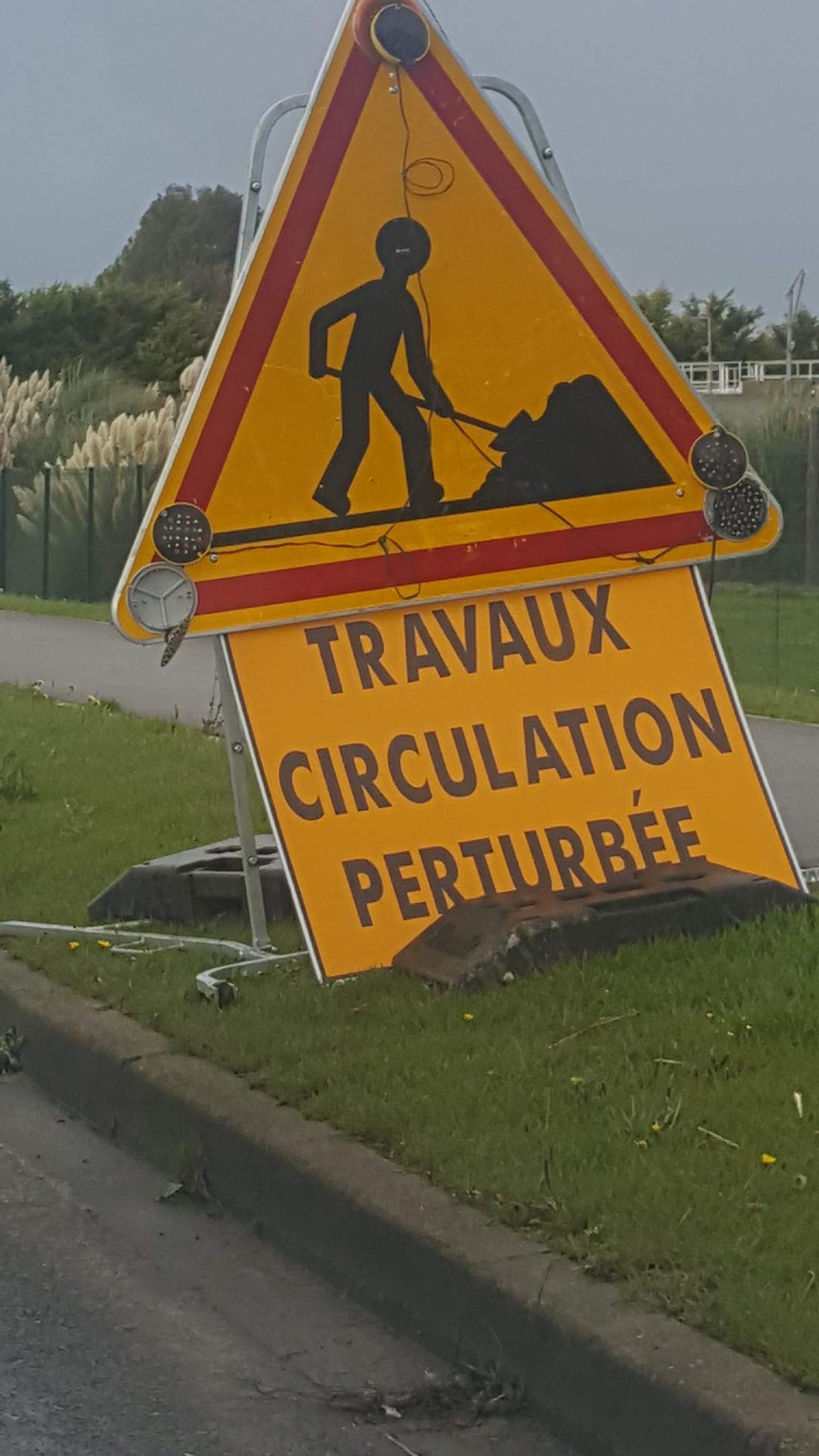 Travaux du giratoire : la circulation rétablie le soir et les week-end